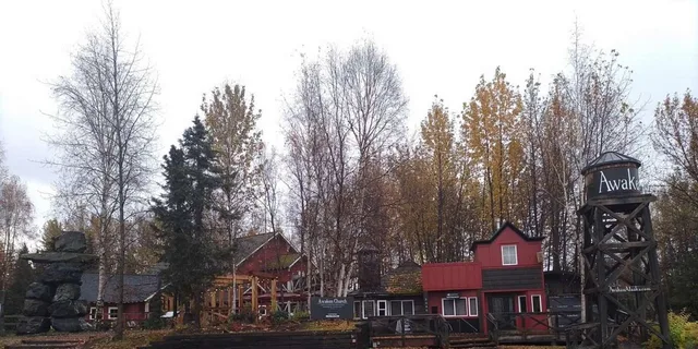 Anchorage City Tour with Smoked Salmon & Reindeer - Image 5