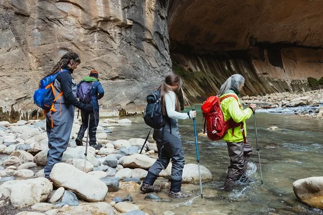 Springdale Narrows Hiking Adventure - Image 2