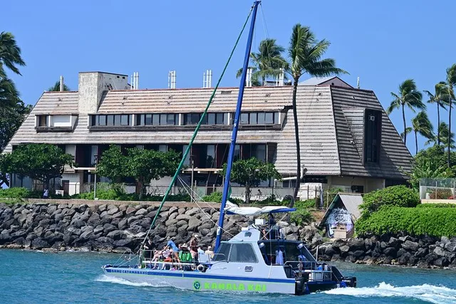 Oahu Catamaran Snorkel Tour with Turtle Sighting 2 hr - Image 1