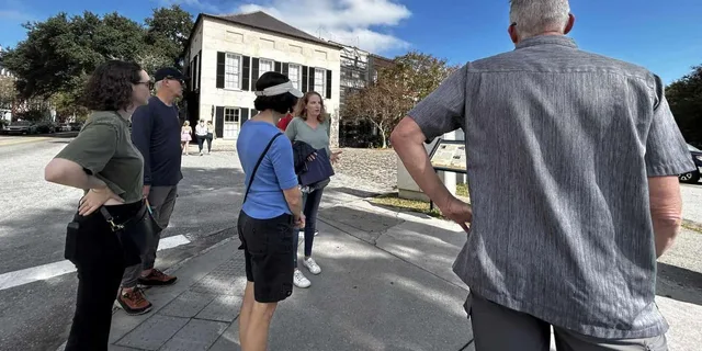Charleston History Walking Tour - Image 6