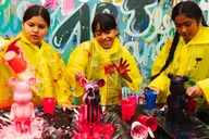 Los Angeles Fluid Bear Art Class thumbnail 3