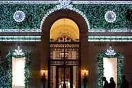 New York Holiday Lights and Grand Central Tour thumbnail 3