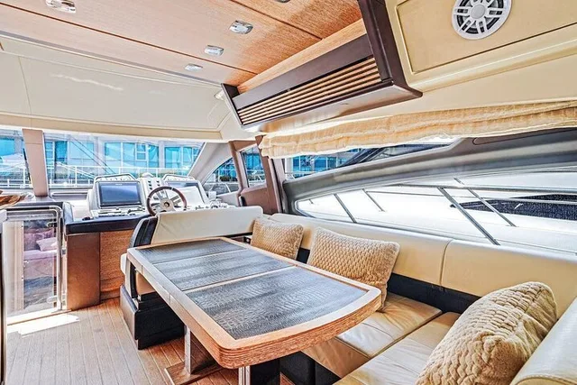 Los Angeles Yacht Rental 4 hr - Image 4