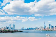 New York Statue of Liberty and Ellis Island Tour thumbnail 3