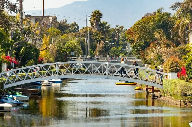 Los Angeles Coastal Tour - Image 1