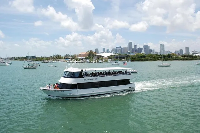 Miami Biscayne Bay Boat Tour with Transportation - Image 5