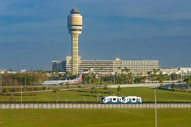 Florida Airport Shuttle - Image 6