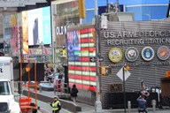 New York City Guided Bus Tour thumbnail 2