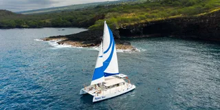 Kailua-Kona Snorkel Sail to Captain Cook Monument 4.5 hr