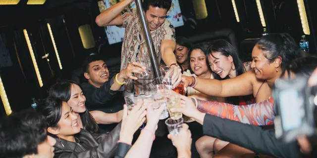 Las Vegas Nightclub Party Bus Experience - Image 4
