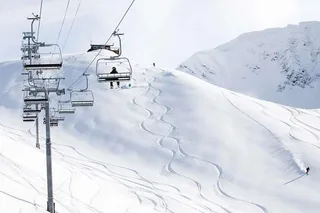 Anchorage Alyeska/Girdwood Shuttle with Photo Stops