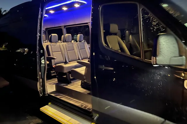 Fort Lauderdale Airport Private Transfer Round-Trip - Image 2