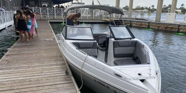 Fort Lauderdale Private Boat Rental - Image 5