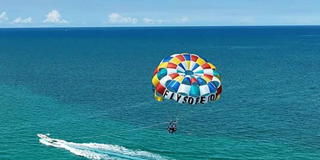 Miami Parasailing Adventure - Image 2