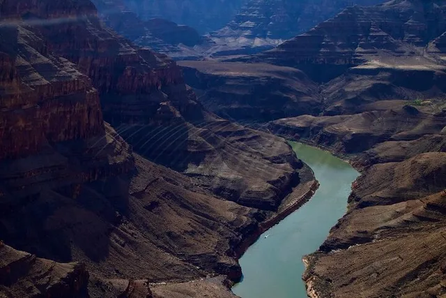 Grand Canyon West Rim Helicopter Tour - Image 4