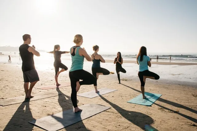 San Diego Beach Yoga in La Jolla 90 Min - Image 1