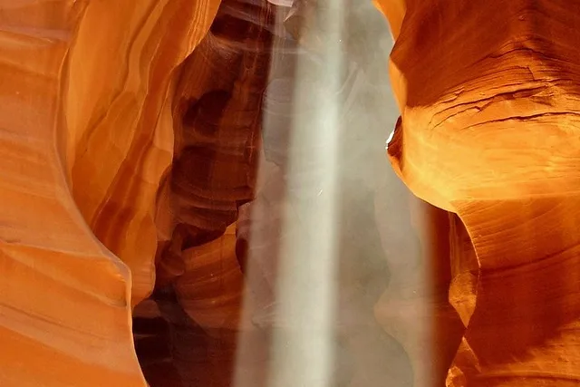 Las Vegas Antelope Canyon and Horseshoe Bend Tour - Image 3