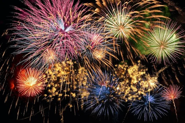Emerald Coast Fireworks Cruise - Image 3