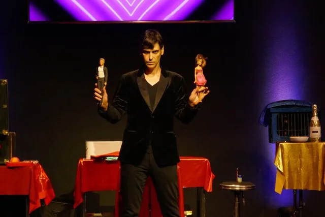 Las Vegas Comedy Magic Show at Planet Hollywood - Image 5