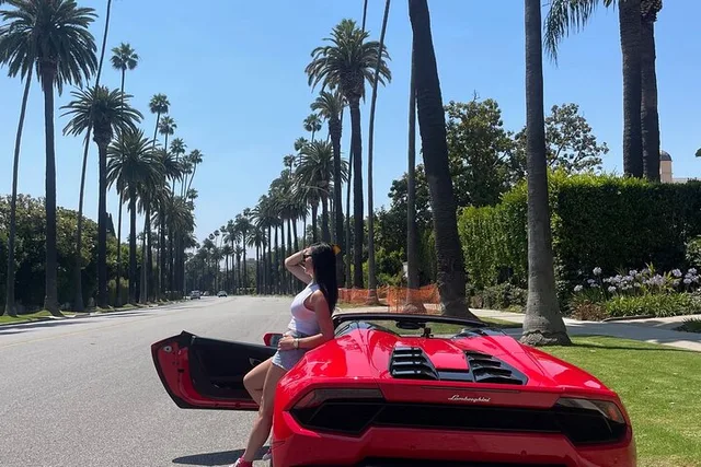 Beverly Hills Lamborghini Drive Tour - Image 6