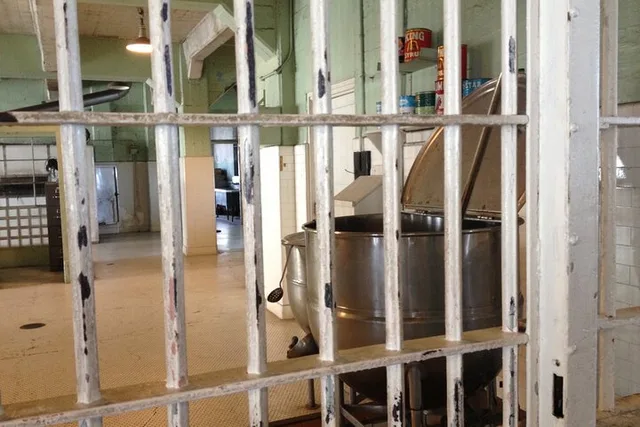 San Francisco Alcatraz Tour with Bonus Bike Rental - Image 6