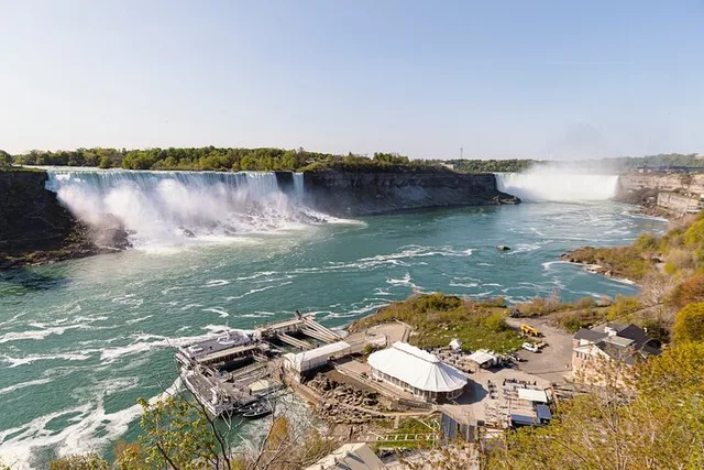 Niagara Falls Boat Cruise and Journey Behind the Falls - Image 4