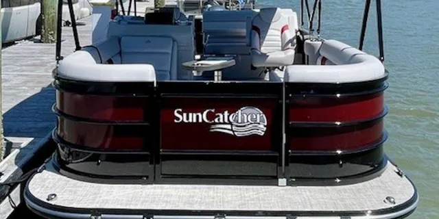 Hilton Head Island Pontoon Boat Rental - Image 4