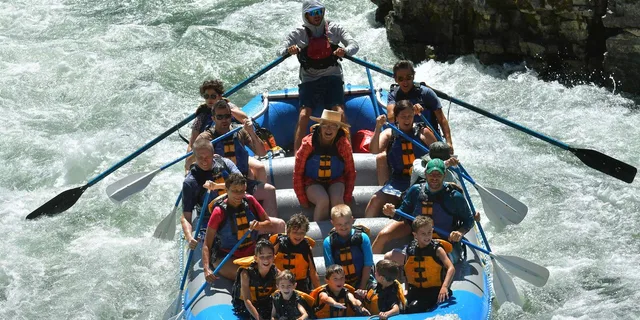 Jackson Hole Snake River Whitewater Rafting - Image 3