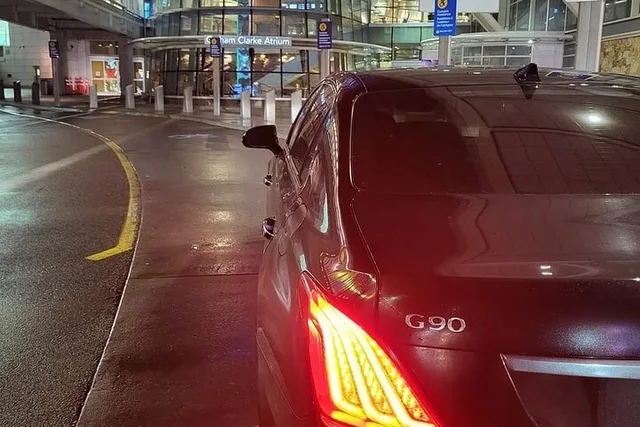 Seattle Airport Transfer - Image 2
