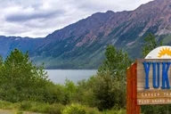 Yukon Private Tour: Lakes, Wilderness, and Hidden Gems 6.5 hr thumbnail 6