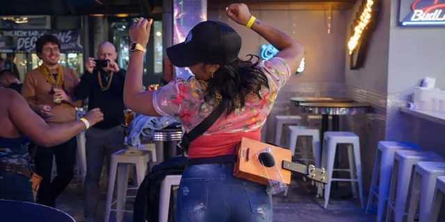 Nashville Music City Pub Crawl - Image 2
