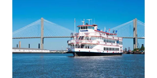 Savannah Harbor Cruise and Historic Trolley Tour - Image 2