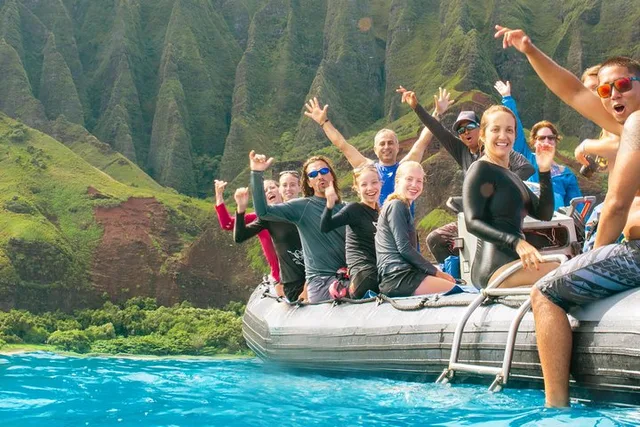 Kauai Na Pali Coast Raft and Snorkel Adventure - Image 1