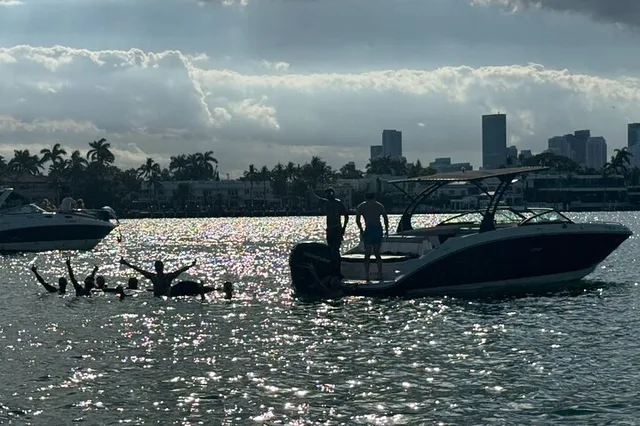 Miami Boat Rental with Champagne & Sandbars - Image 4