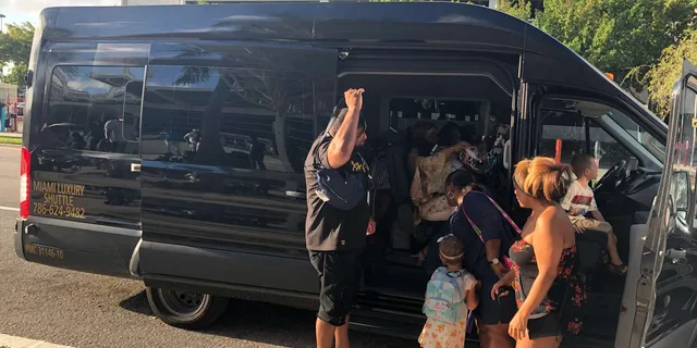 Miami Private Van Transfer to Ft. Lauderdale - Image 3