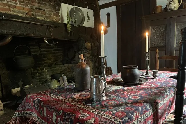 Salem Historical Tea Experience 45 min - Image 5