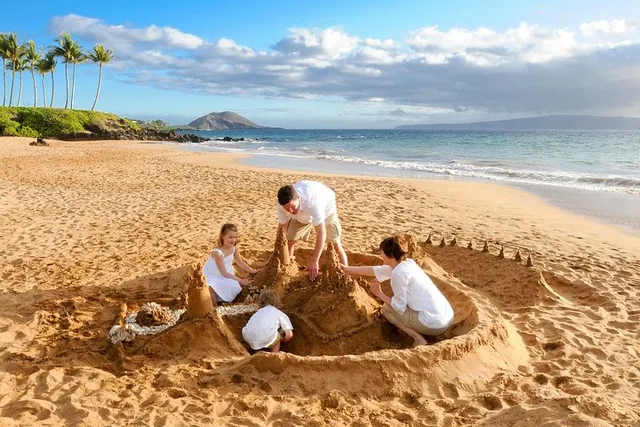 Maui Beach Photo Session - Image 1