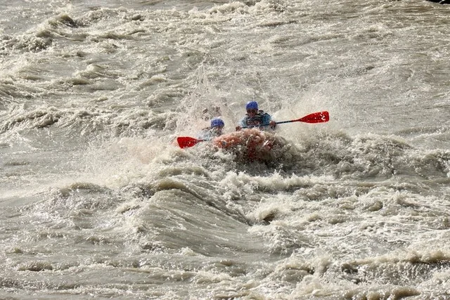 Denali Rafting Canyon Wave - Image 3