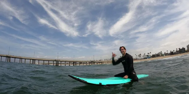 Venice Beach Surf Lesson 2 hr - Image 3