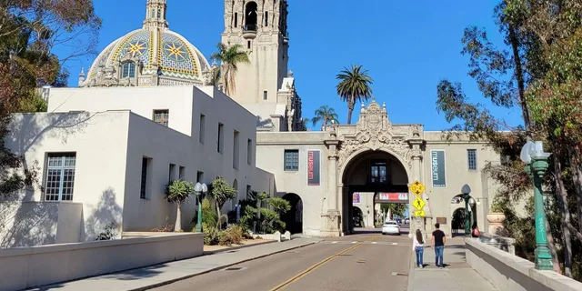 San Diego City and Beach Tour - Image 3