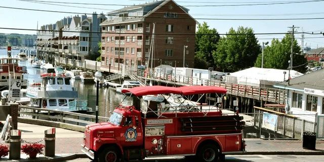 Portland Fire Truck Sightseeing Tour - Image 3