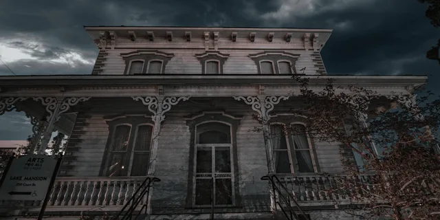 Reno Ghost Tour: Ruin, Revenge, & Reckoning 2 hr - Image 3