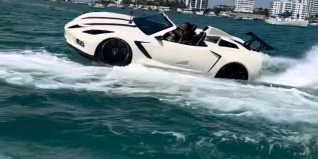 Miami Jet Car Rental South Beach 1-2 hr - Image 6
