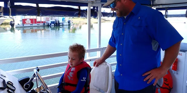 Crystal River Manatee Viewing and Sightseeing Boat Tour - Image 6