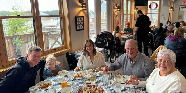 Ketchikan Alaskan Crab Feast - Image 2