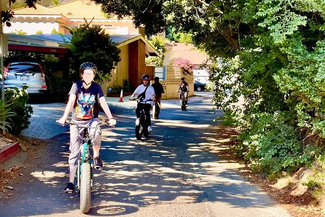 Los Angeles E-Bike Tour of Hollywood and Beverly Hills - Image 3