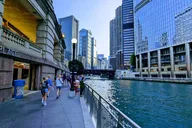 Chicago Walking Tour and Scavenger Hunt thumbnail 3
