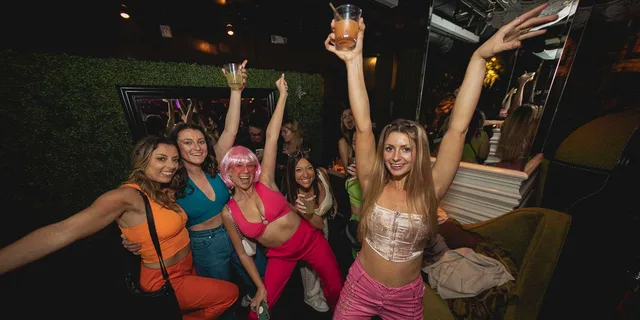 San Diego Bar and Club Tour - Image 2