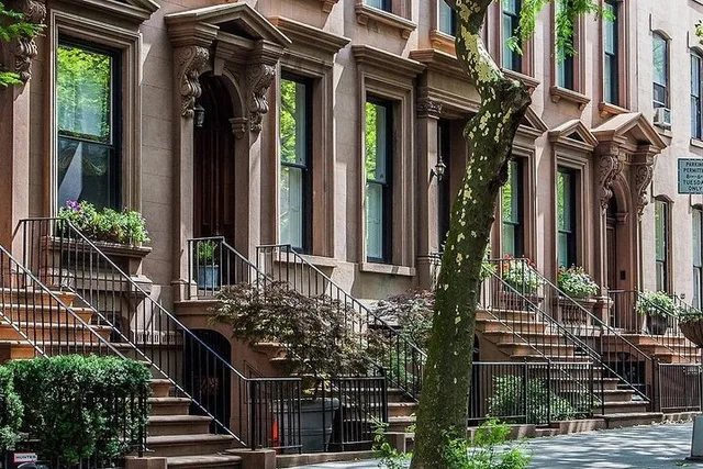 Brooklyn Heights Self-Guided Walking Tour - Image 1