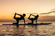 Honolulu Floating Yoga at Sunset 75 min thumbnail 6